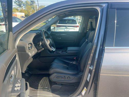 2024 Honda Pilot Touring 8-Passenger
