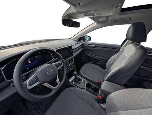 2025 Volkswagen Taos 1.5T SE Black