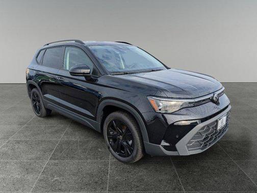 2025 Volkswagen Taos 1.5T SE Black