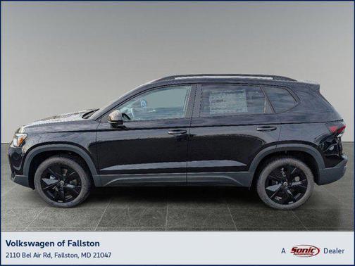 2025 Volkswagen Taos 1.5T SE Black