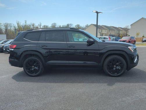 2025 Volkswagen Atlas 2.0T SE w/Technology 4MOTION
