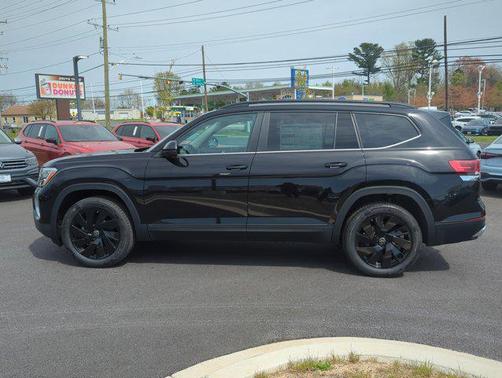 2025 Volkswagen Atlas 2.0T SE w/Technology 4MOTION