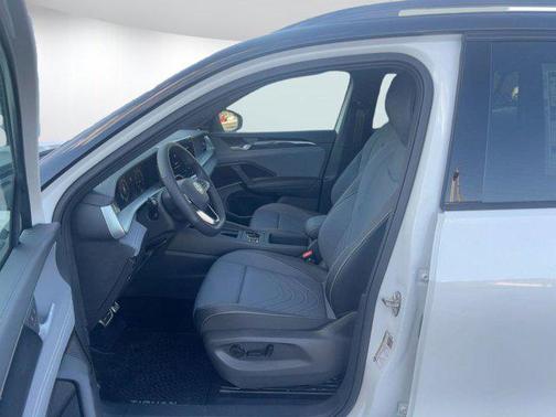 2025 Volkswagen Tiguan 2.0T SE R-Line Black 4MOTION