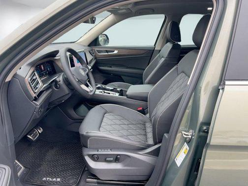 2026 Volkswagen Atlas 2.0T SEL Premium R-Line 4MOTION