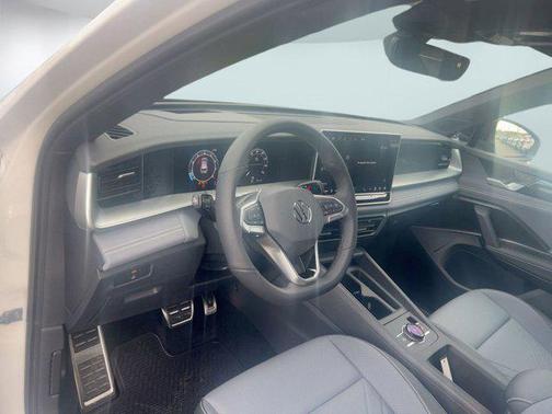 2026 Volkswagen Tiguan 2.0T SE R-Line Black 4MOTION