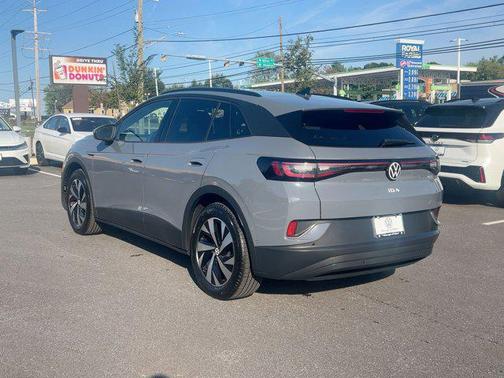 2023 Volkswagen ID.4 Pro
