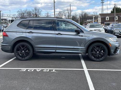 2022 Volkswagen Tiguan 2.0T SE R-Line Black 4MOTION
