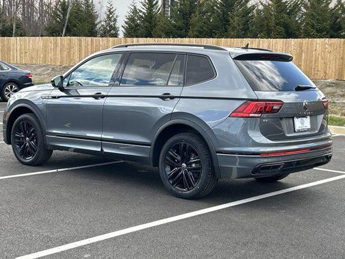2022 Volkswagen Tiguan 2.0T SE R-Line Black 4MOTION