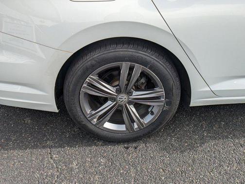 2020 Volkswagen Jetta 1.4T R-Line