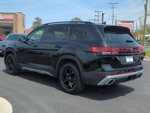 2024 Volkswagen Atlas 2.0T SE w/Technology 4MOTION
