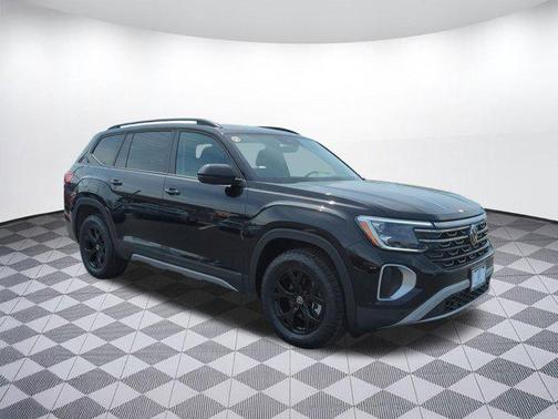 2024 Volkswagen Atlas 2.0T SE w/Technology 4MOTION