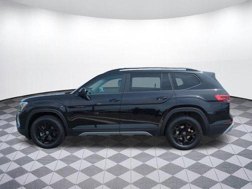 2024 Volkswagen Atlas 2.0T SE w/Technology 4MOTION