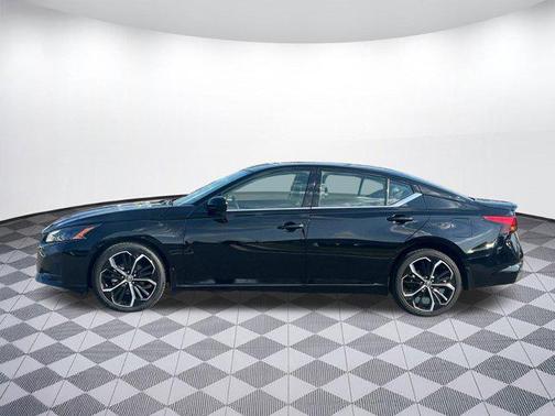 2023 Nissan Altima SR Intelligent AWD