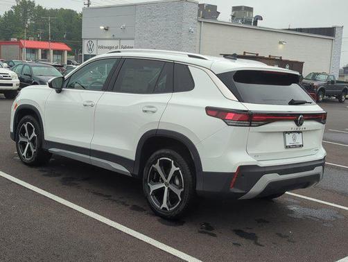 2025 Volkswagen Tiguan 2.0T SE 4MOTION