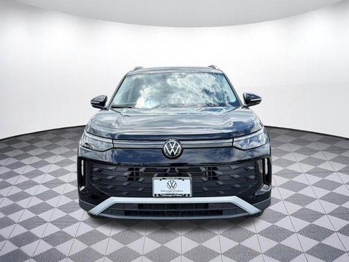 deep black pearl 2026 Volkswagen Tiguan 2.0T S 4MOTION