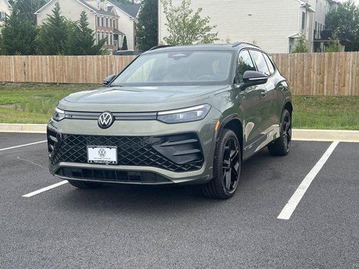 2025 Volkswagen Tiguan 2.0T SE R-Line Black 4MOTION