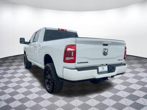 2023 RAM 2500 Laramie Crew Cab 4x4 6'4' Box