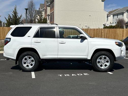 2022 Toyota 4Runner SR5