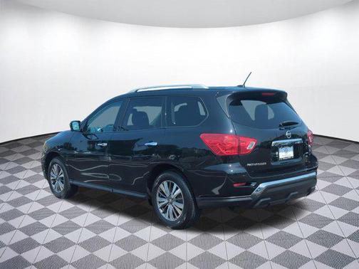 2018 Nissan Pathfinder SL