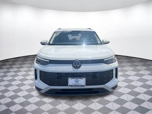 2025 Volkswagen Tiguan 2.0T SE 4MOTION