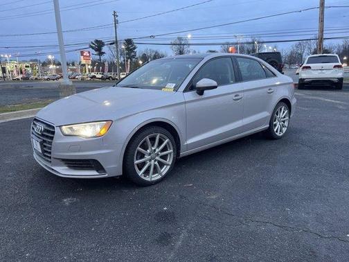 Photo 2 of 24 of 2015 Audi A3 2.0T Premium