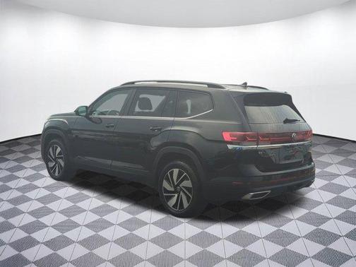 2024 Volkswagen Atlas 2.0T SE w/Technology 4MOTION