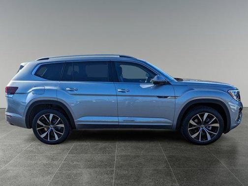 2025 Volkswagen Atlas 2.0T SEL Premium R-Line 4MOTION
