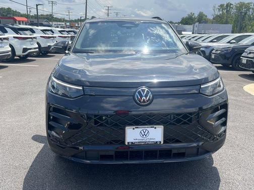 2025 Volkswagen Tiguan 2.0T SE R-Line Black 4MOTION