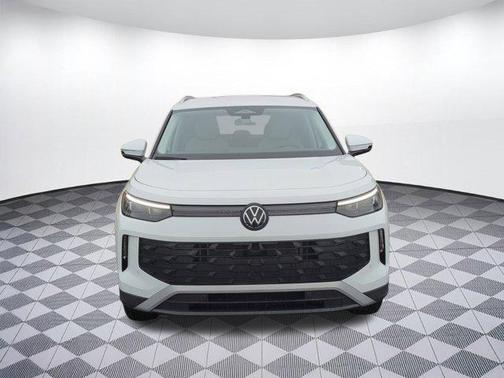 2025 Volkswagen Tiguan 2.0T SE 4MOTION