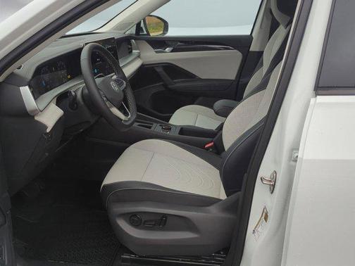 2025 Volkswagen Tiguan 2.0T SE 4MOTION