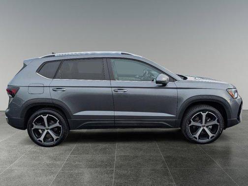 2025 Volkswagen Taos 1.5T SEL