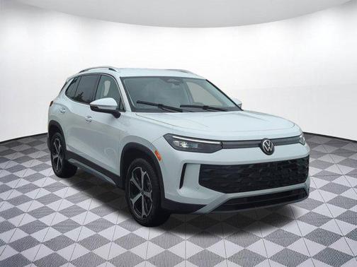 2025 Volkswagen Tiguan 2.0T SE 4MOTION