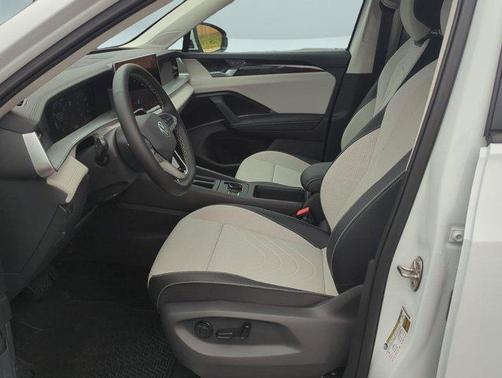 2025 Volkswagen Tiguan 2.0T SE 4MOTION