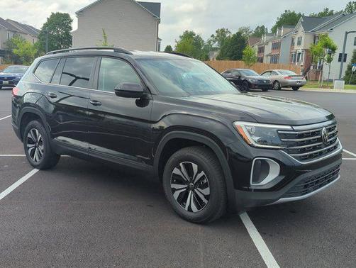 2025 Volkswagen Atlas 2.0T SE