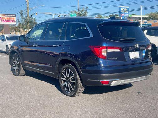 2022 Honda Pilot Touring 8-Passenger