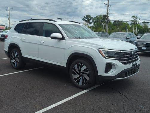 2025 Volkswagen Atlas 2.0T SE w/Technology 4MOTION