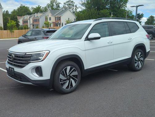 2025 Volkswagen Atlas 2.0T SE w/Technology 4MOTION