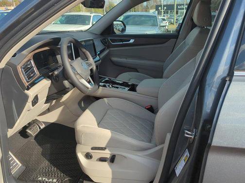 2025 Volkswagen Atlas 2.0T SEL Premium R-Line 4MOTION