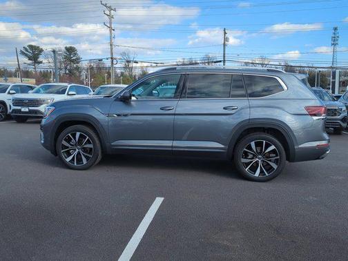 2025 Volkswagen Atlas 2.0T SEL Premium R-Line 4MOTION