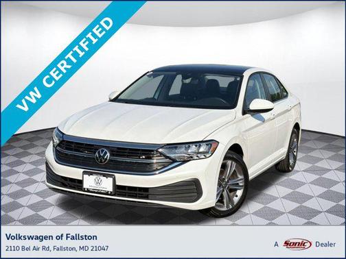 Oryx White Pearl 2022 Volkswagen Jetta 1.5T SE