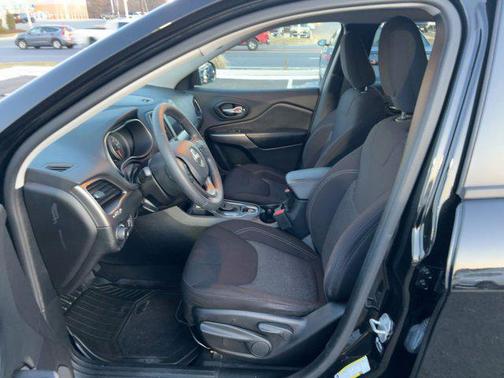 2021 Jeep Cherokee Latitude