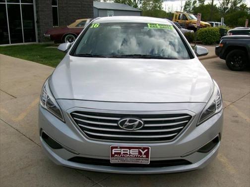 2016 Hyundai SONATA SE