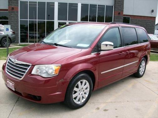2010 Chrysler Town & Country Touring