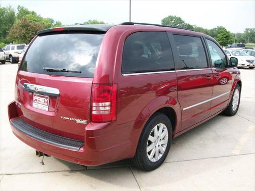 2010 Chrysler Town & Country Touring