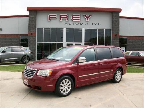 2010 Chrysler Town & Country Touring