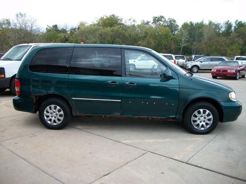 2004 Kia Sedona LX