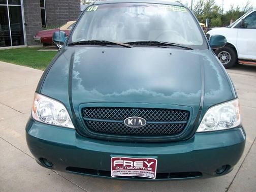 2004 Kia Sedona LX