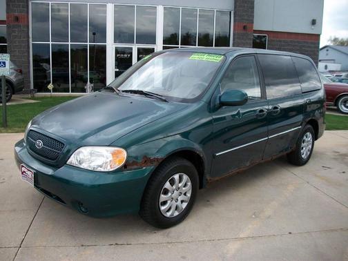2004 Kia Sedona LX
