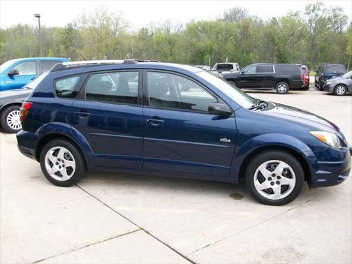 2004 Pontiac Vibe Base
