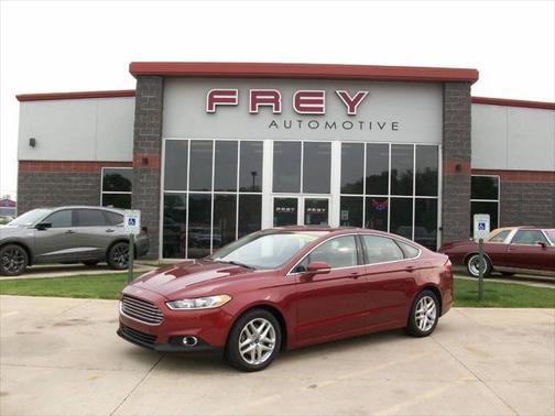 2014 Ford Fusion SE